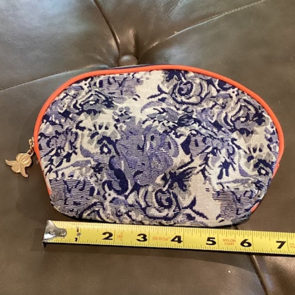 Sisley makeup size bag